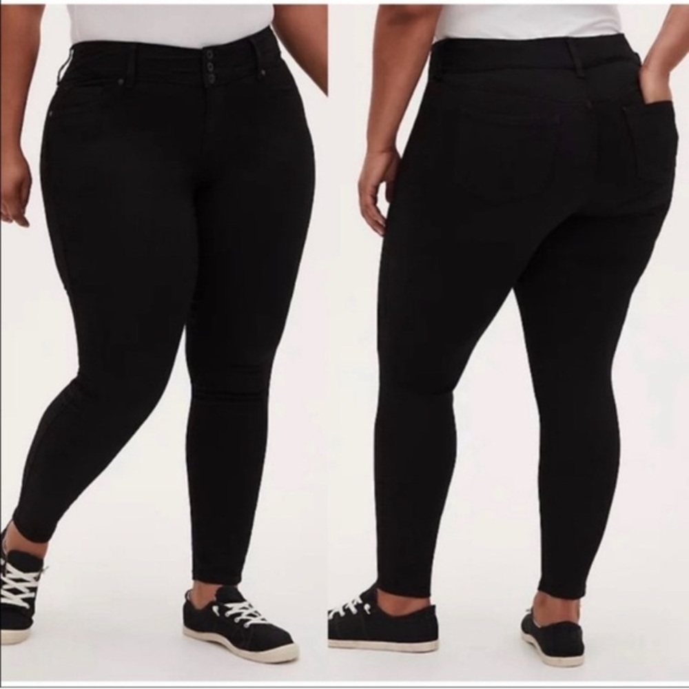 NWT Torrid Jegging Super Soft Black 18T Tall